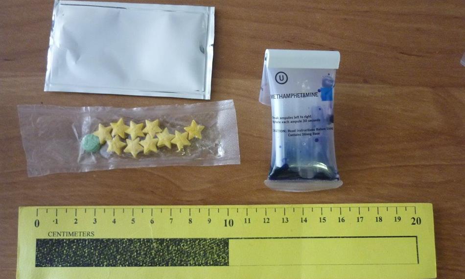 2014-6-9-1356drogy extáze 2.JPG